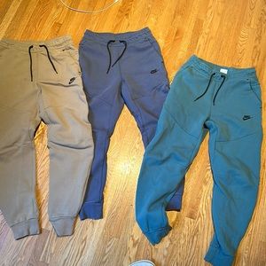 Nike Men’s XS Tech Fleece pants 3 pairs for the list price of 2